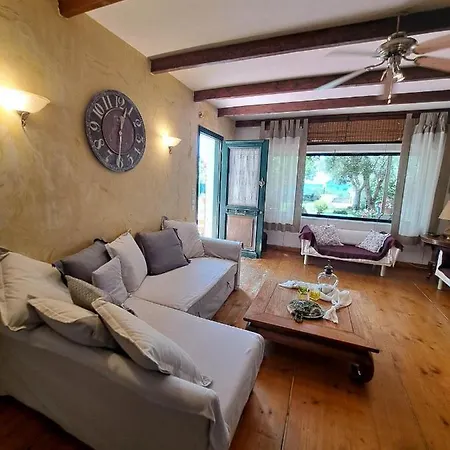 La Casa Sul Mare Holiday home Palaiontsiflikion